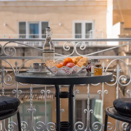 בית אירוח Encanto Townhouse