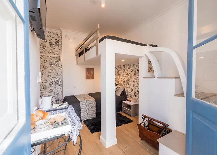 民宿 Encanto Townhouse