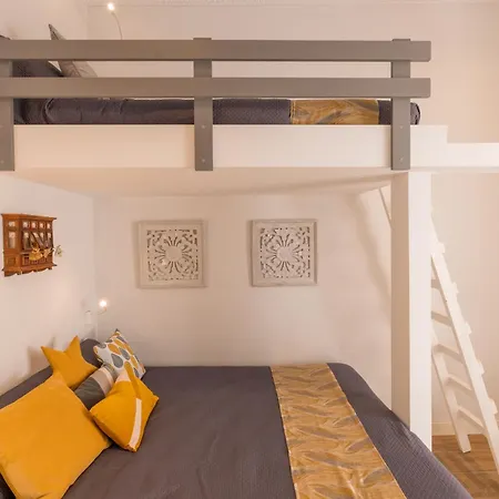 Encanto Townhouse 民宿